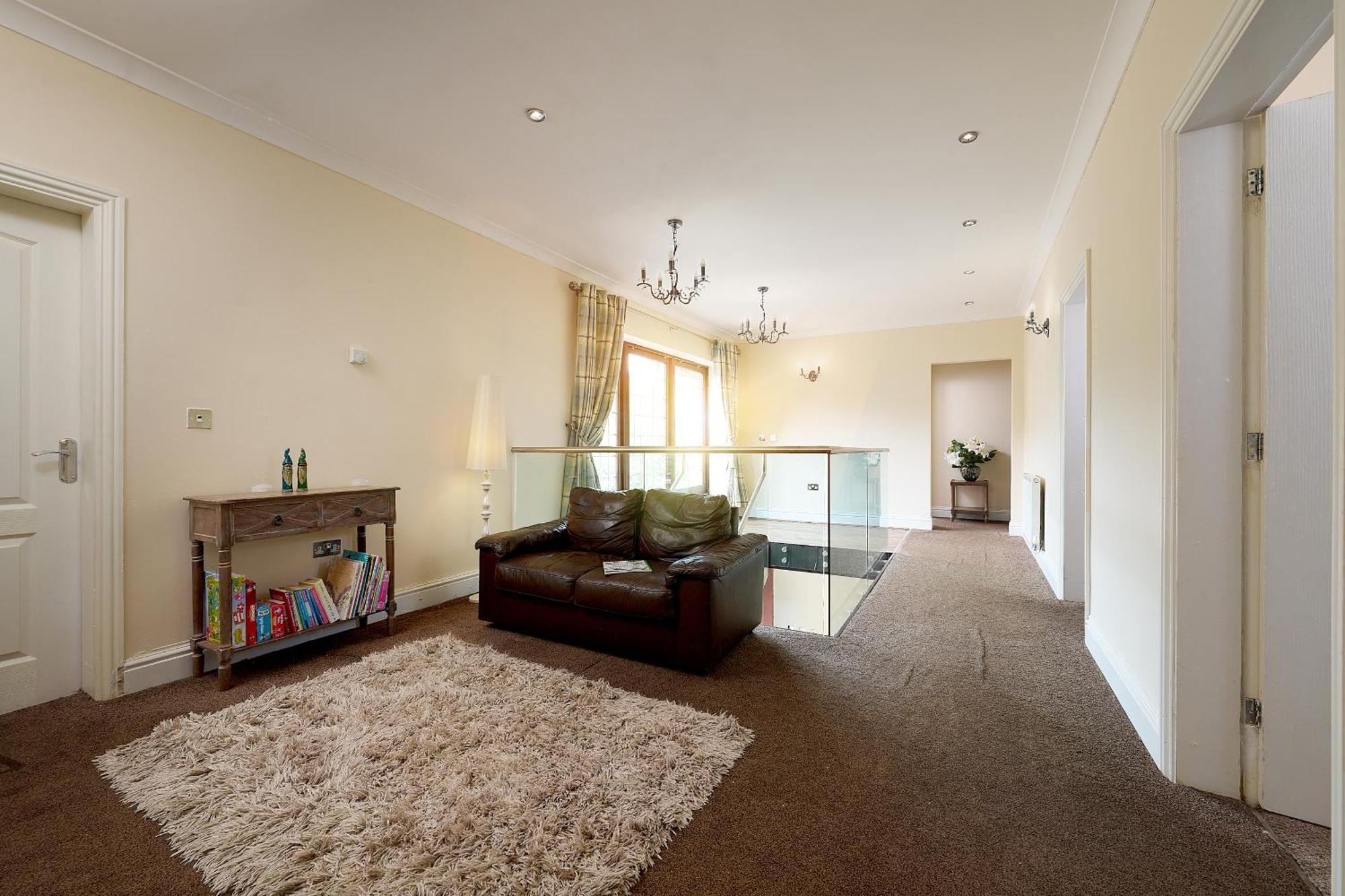 Spacious Home For Large Families And Contractors Wolverhampton Exterior photo