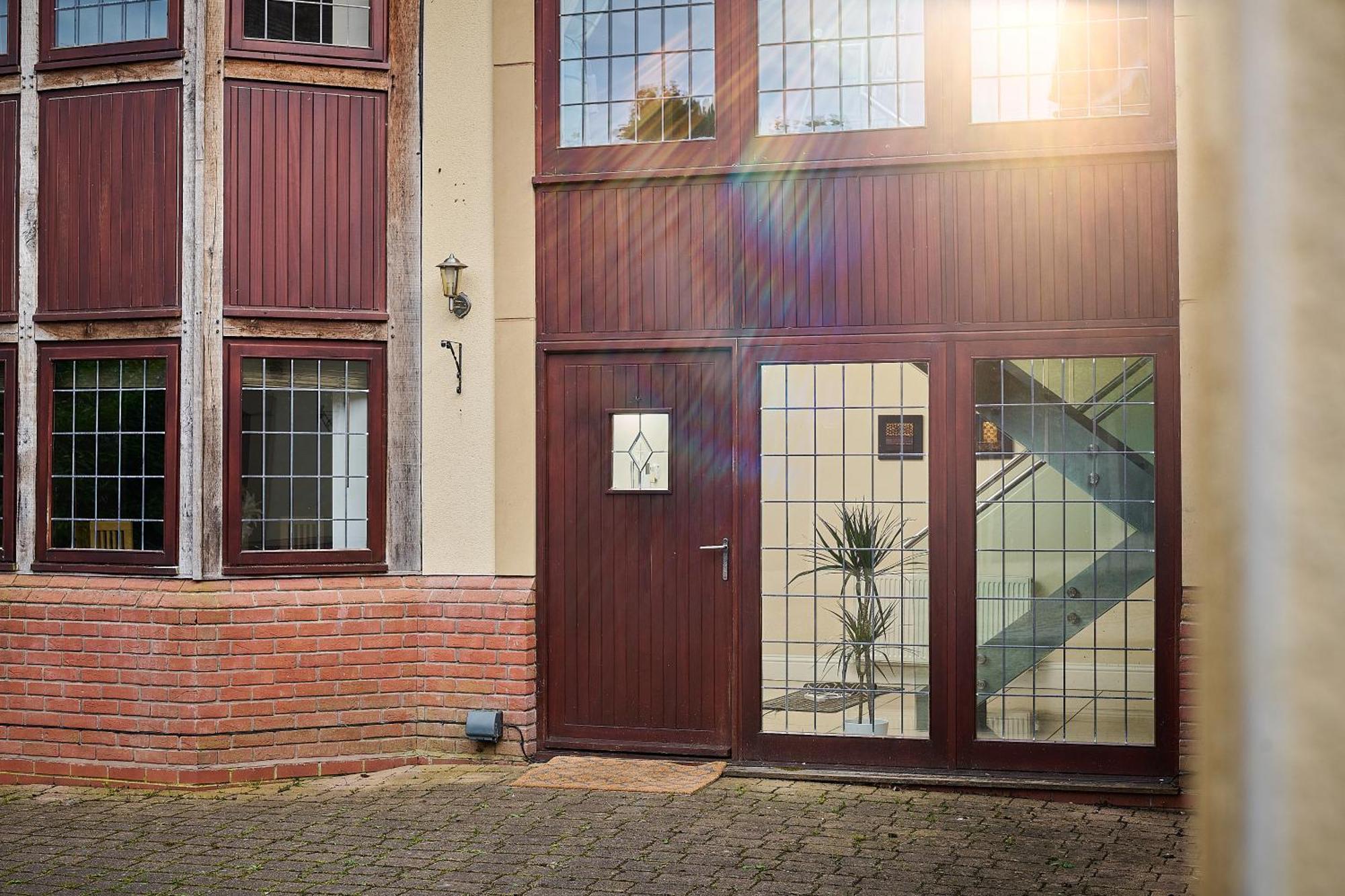 Spacious Home For Large Families And Contractors Wolverhampton Exterior photo