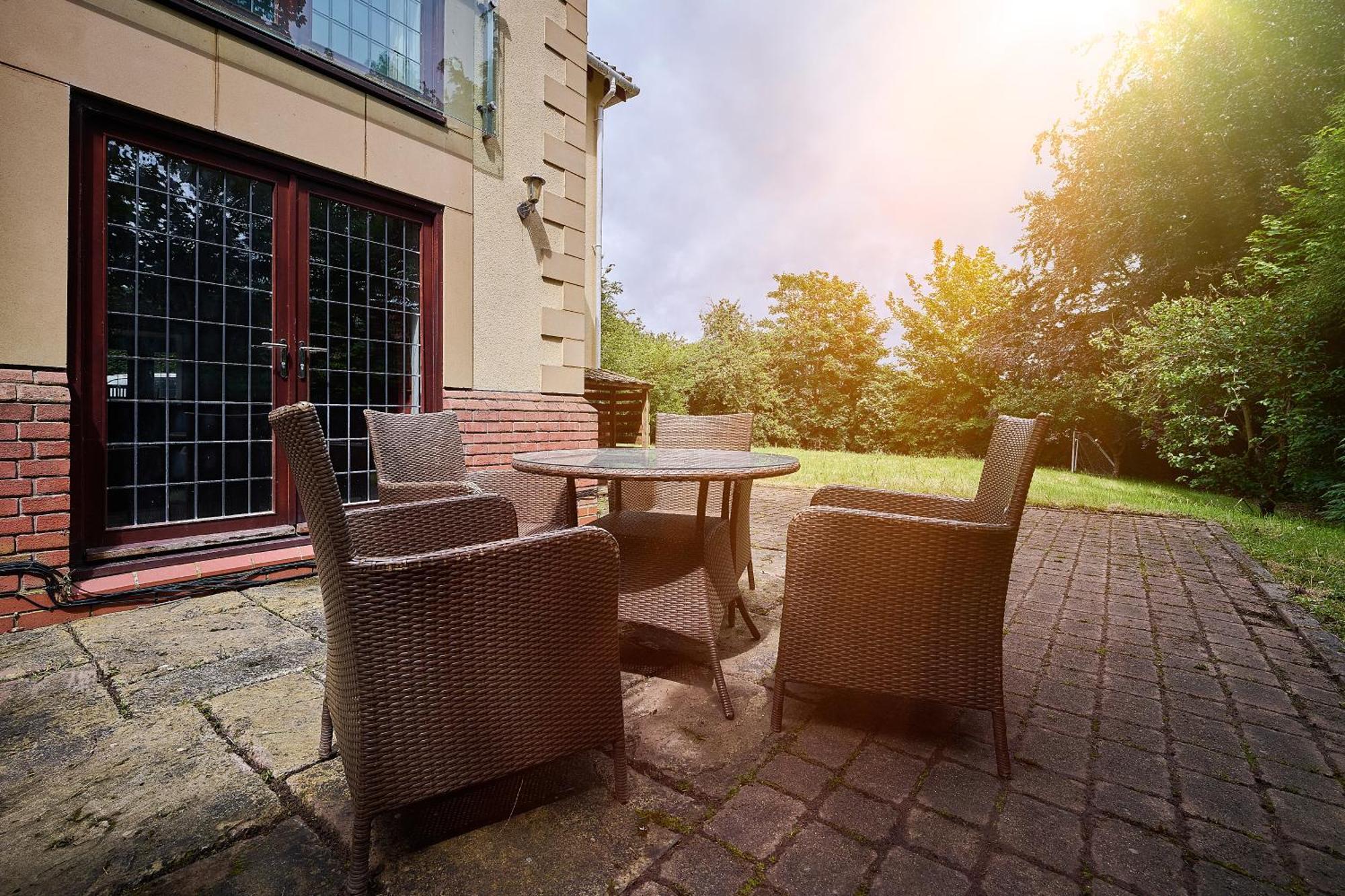 Spacious Home For Large Families And Contractors Wolverhampton Exterior photo