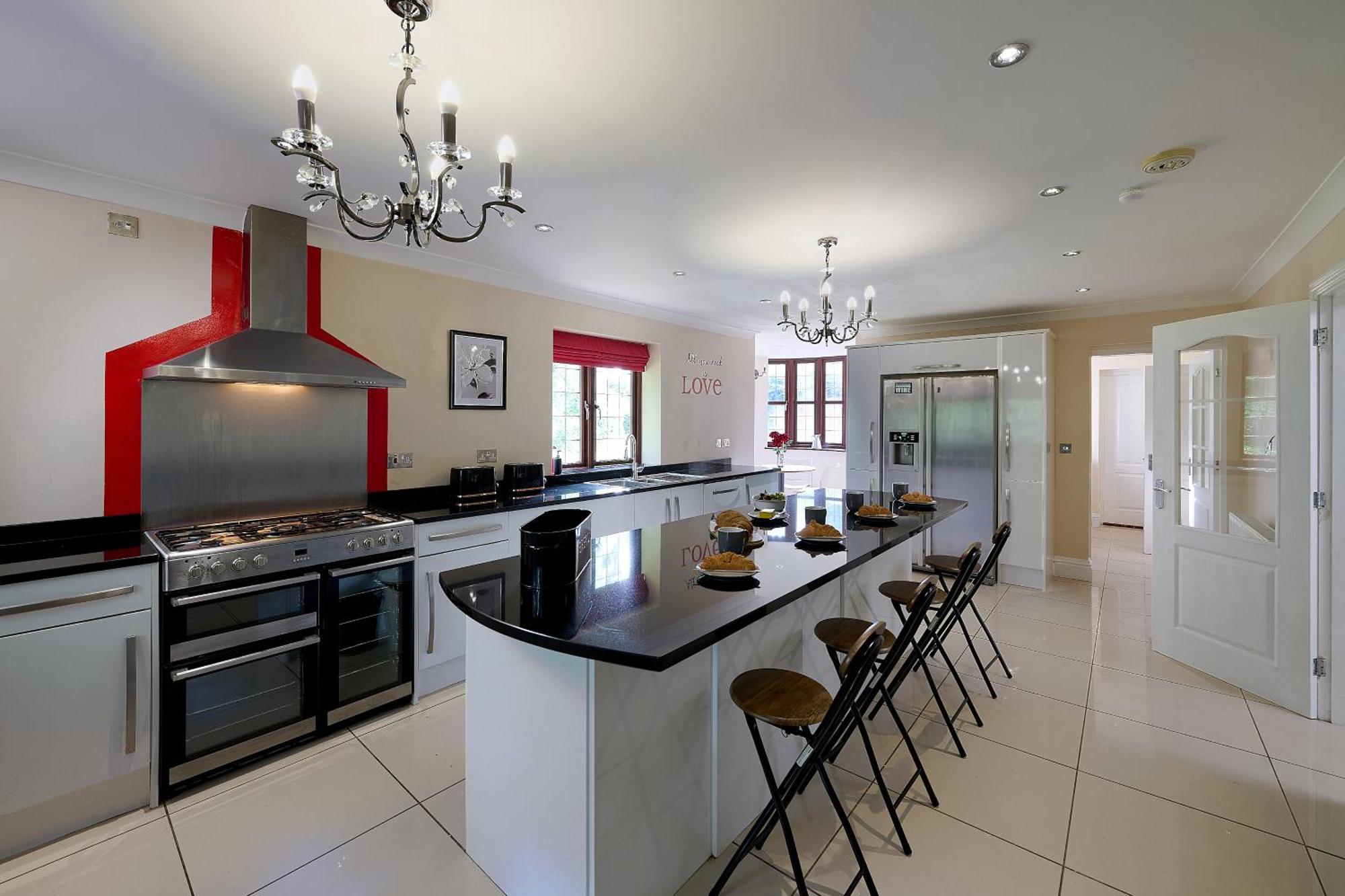 Spacious Home For Large Families And Contractors Wolverhampton Exterior photo